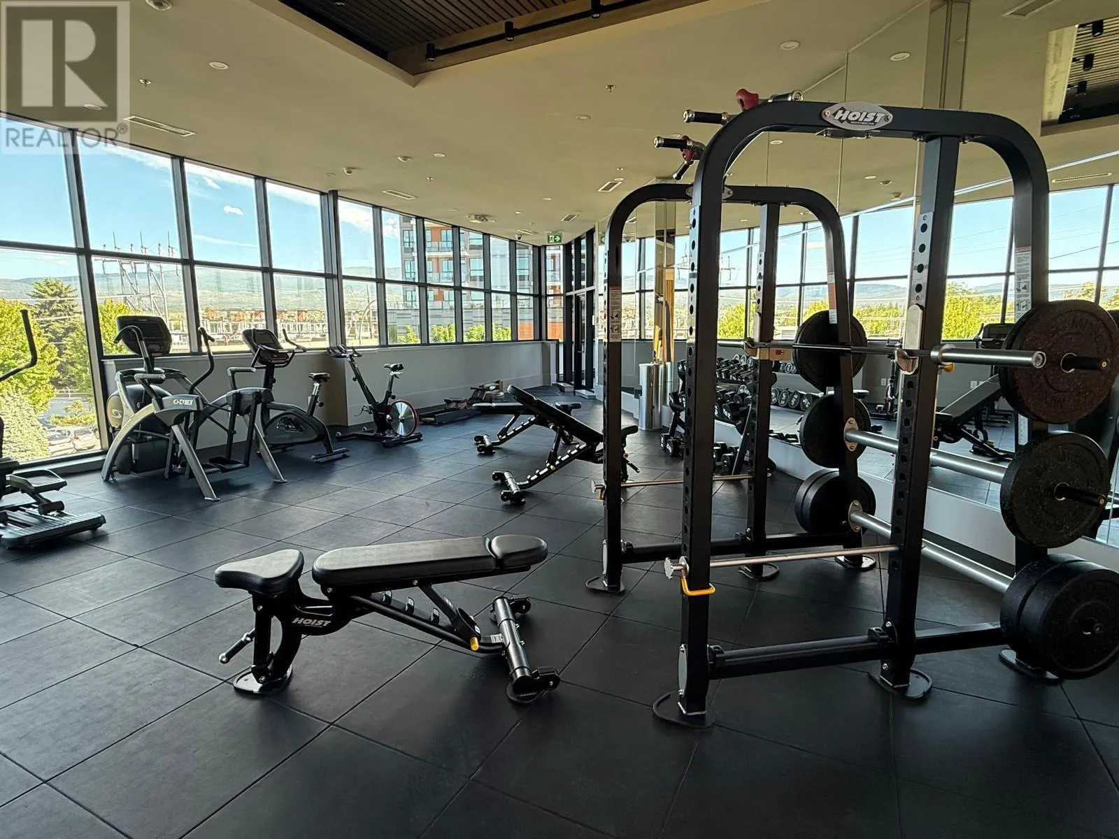 3409 Lakeshore Road Unit# 405
