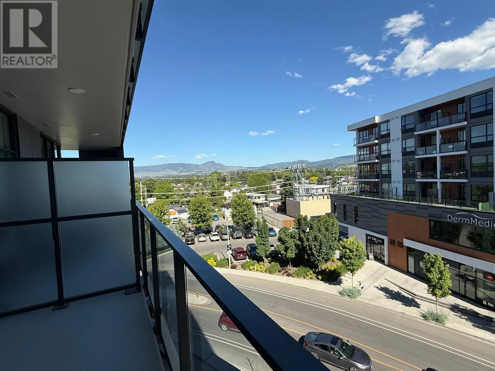 3409 Lakeshore Road Unit# 405