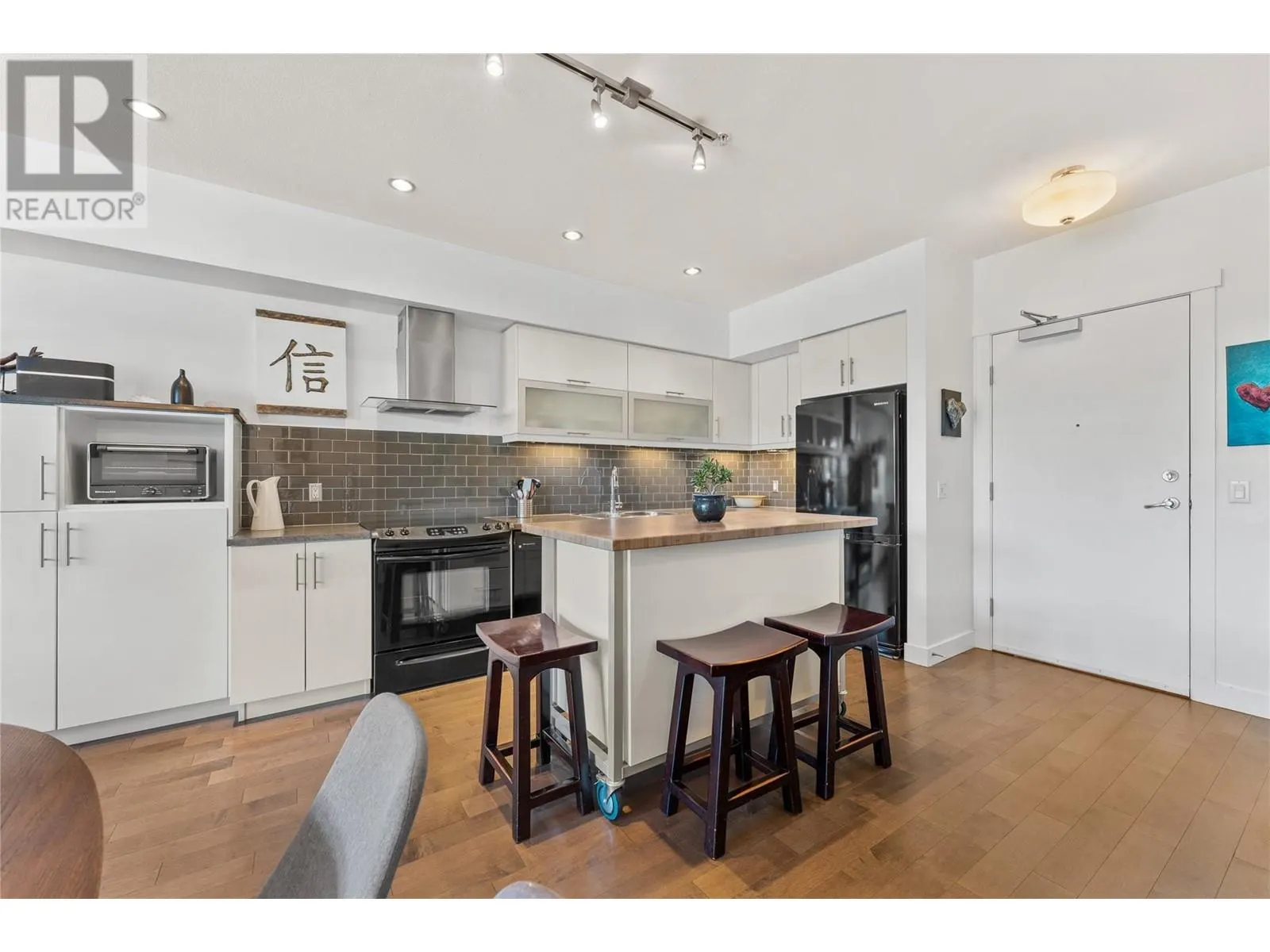700 Martin Avenue Unit# 307