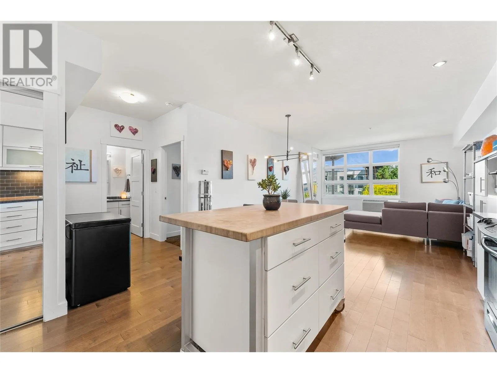 700 Martin Avenue Unit# 307