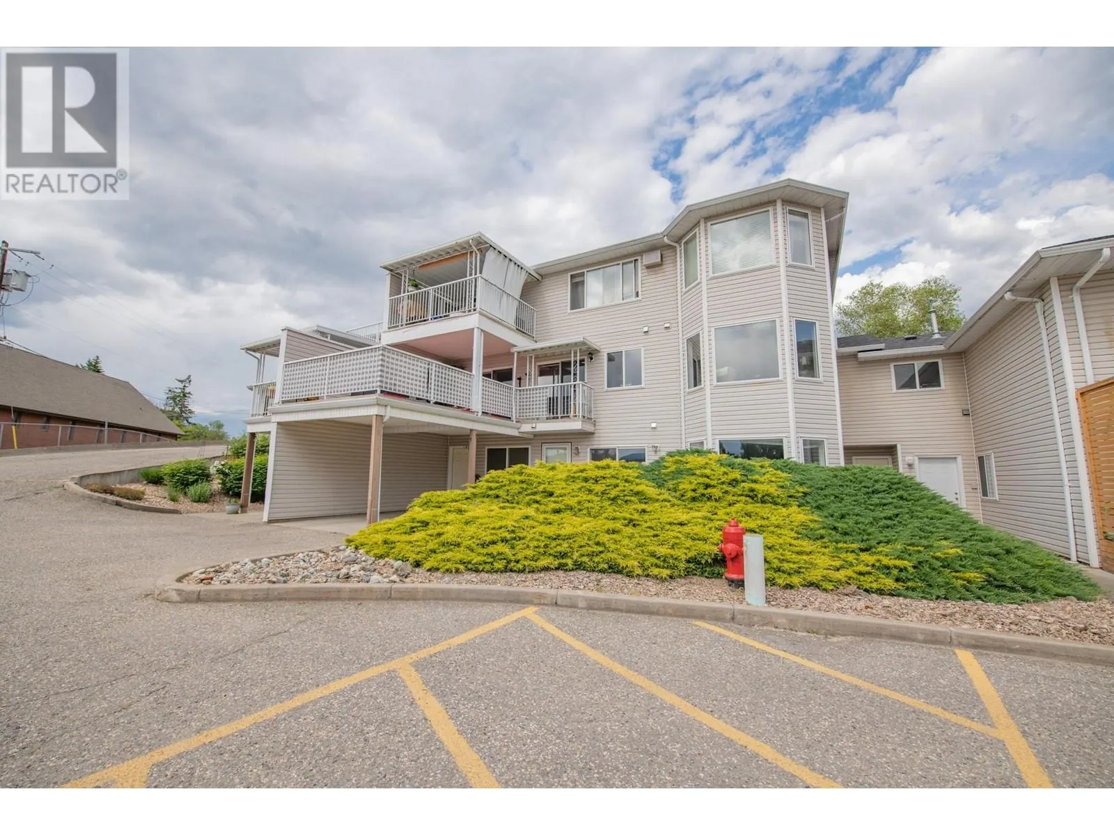 4404 Pleasant Valley Road Unit# 11