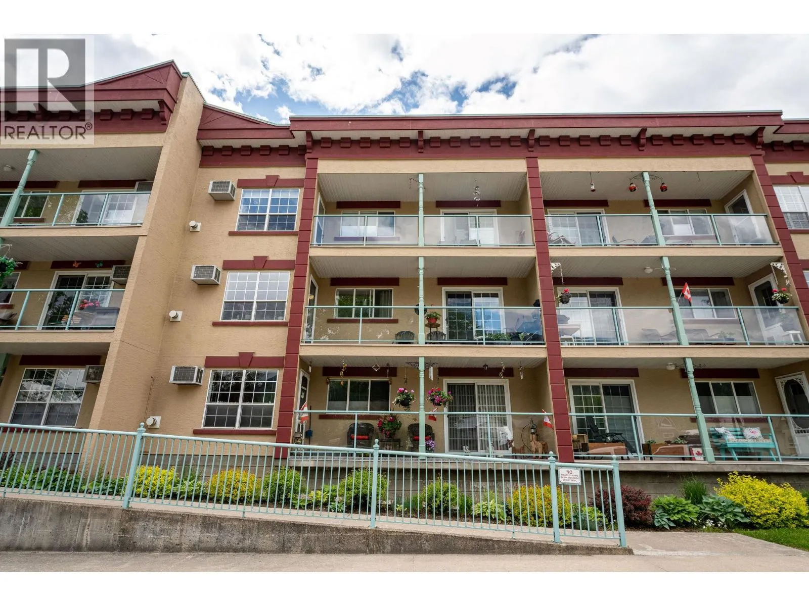 311 Sixth Street E Unit# 205