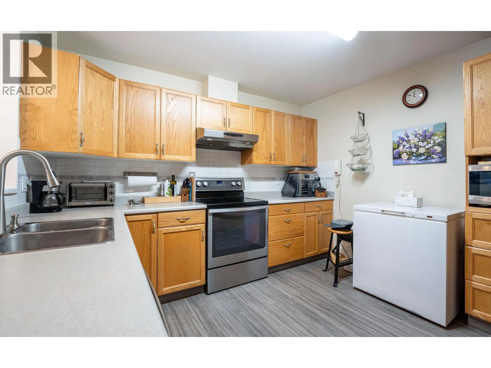 311 Sixth Street E Unit# 205