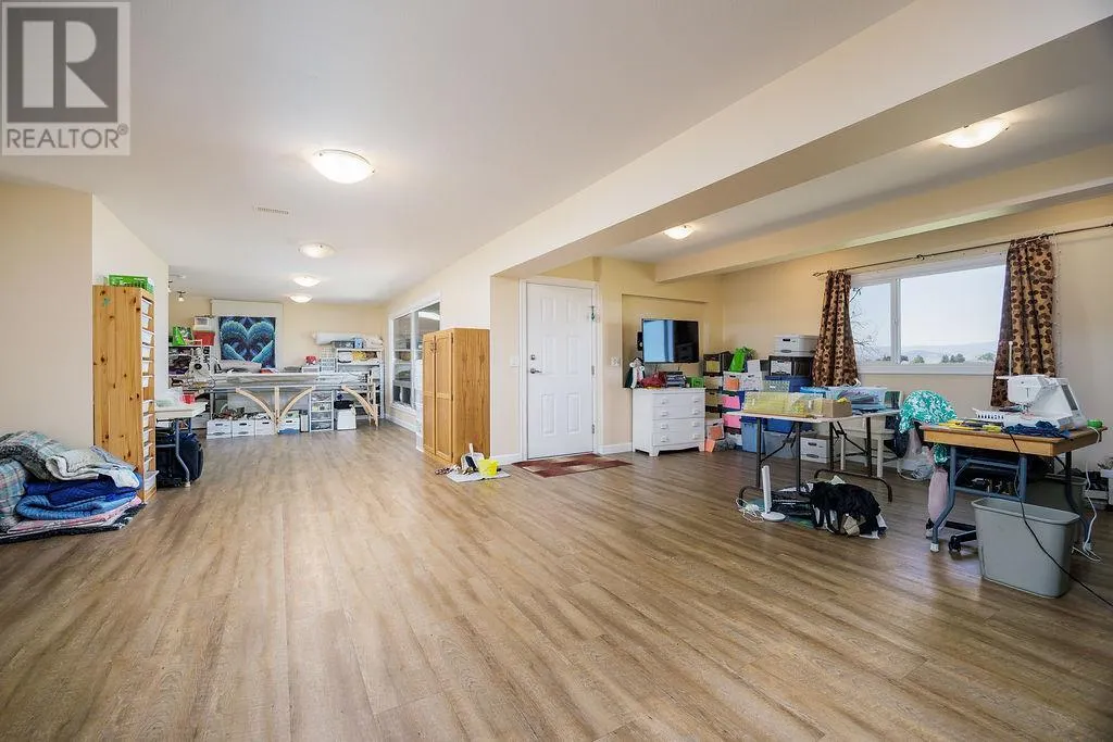 3796 East Vernon Road