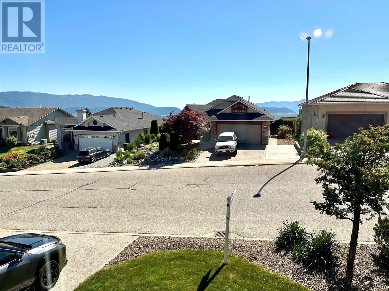 6769 Foothills Drive