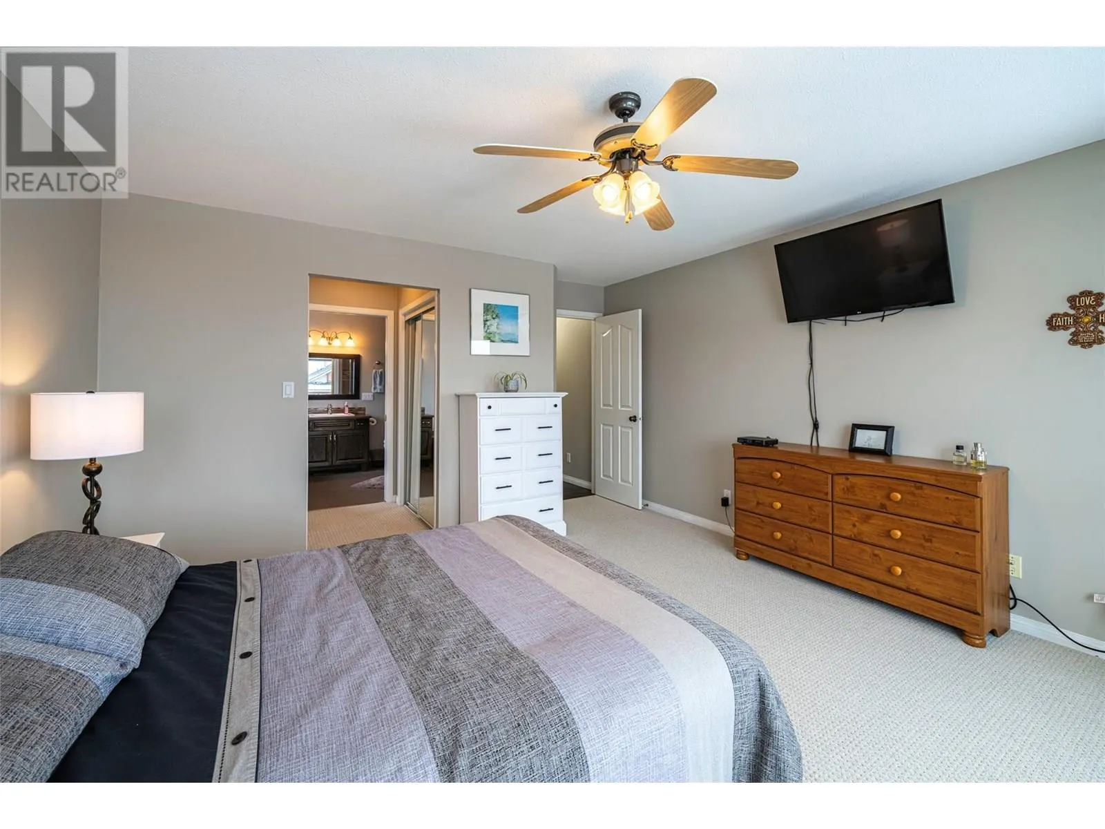 6769 Foothills Drive