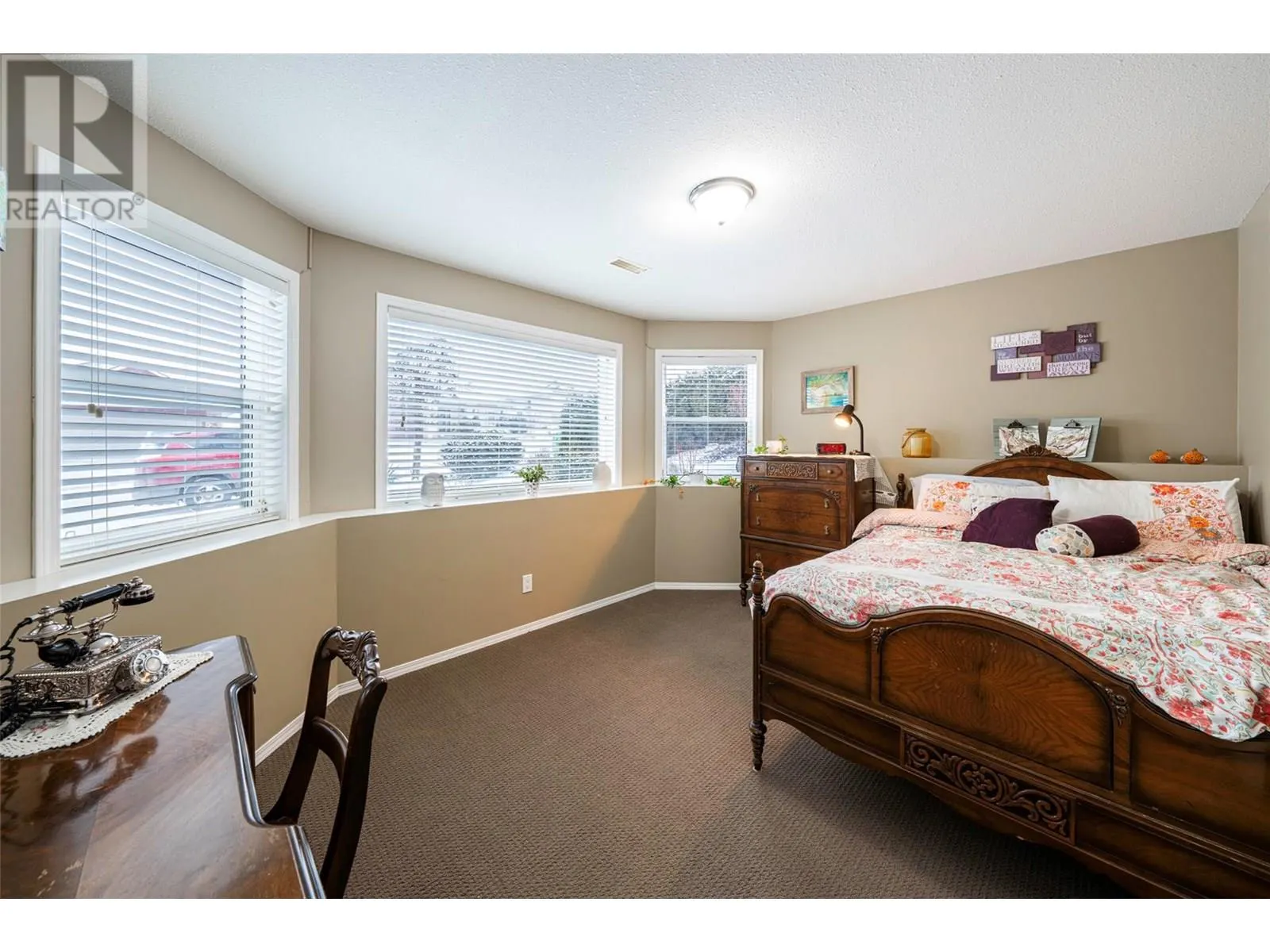 6769 Foothills Drive
