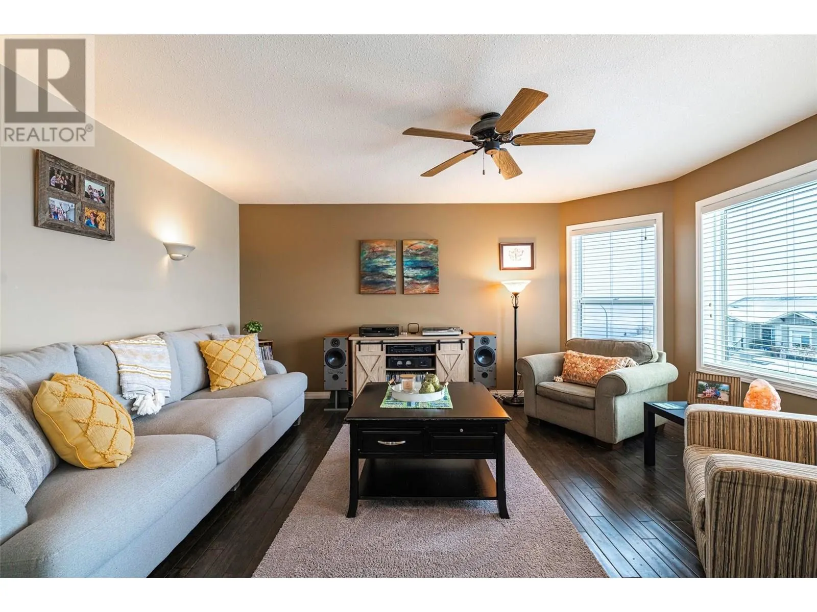 6769 Foothills Drive