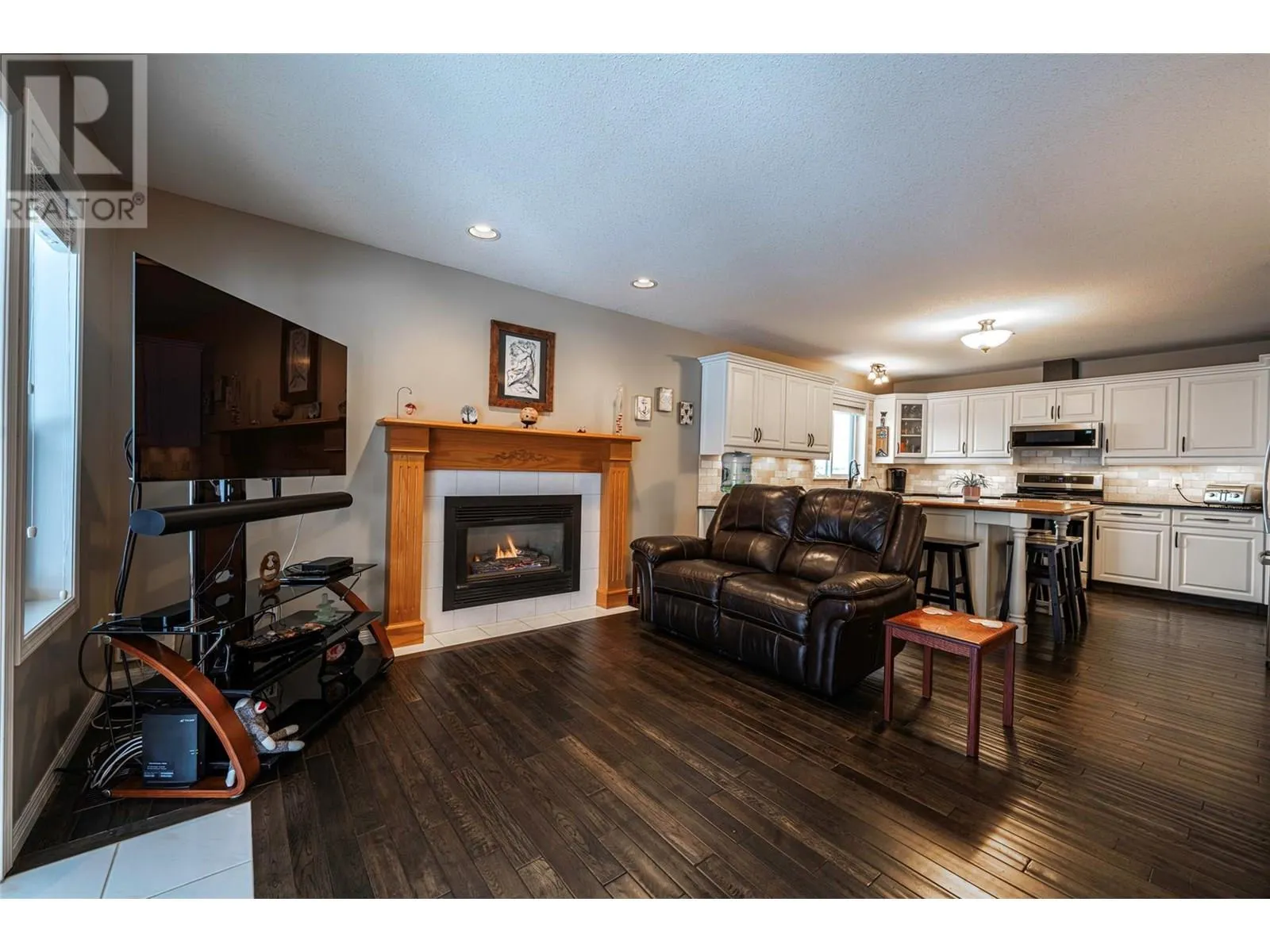 6769 Foothills Drive