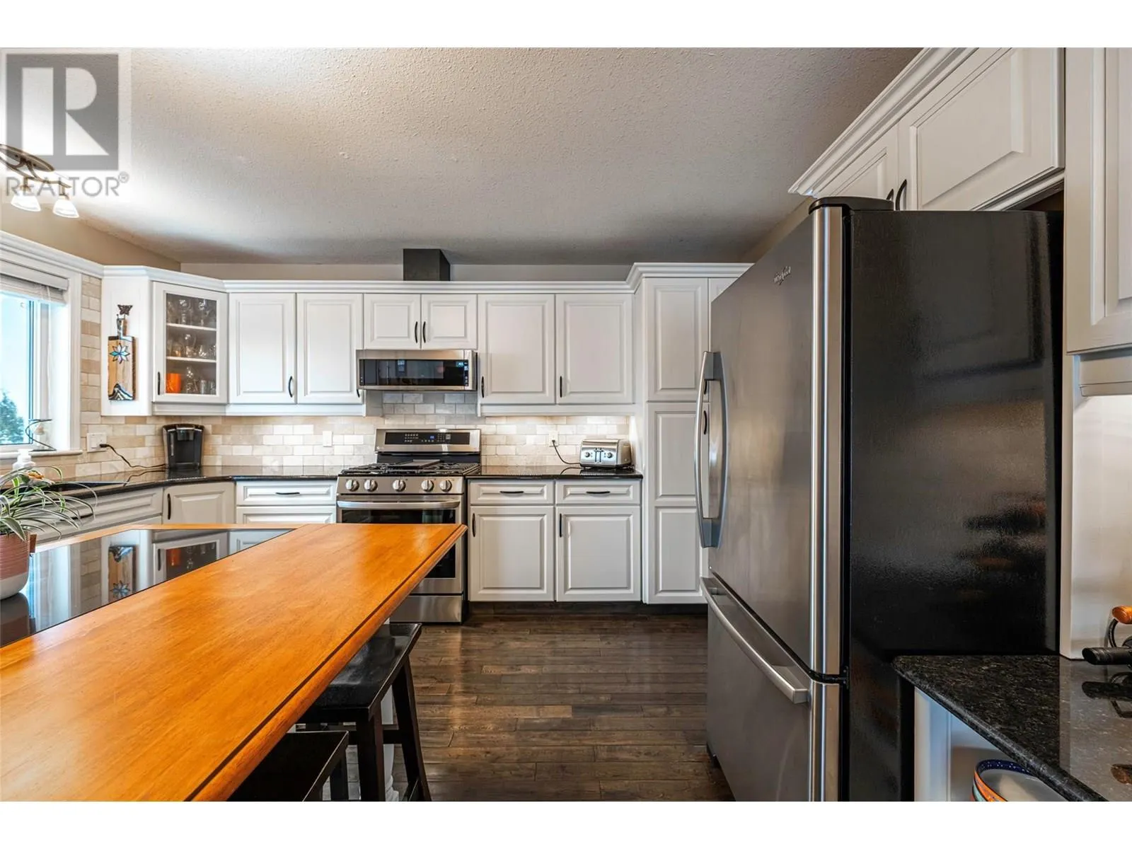 6769 Foothills Drive