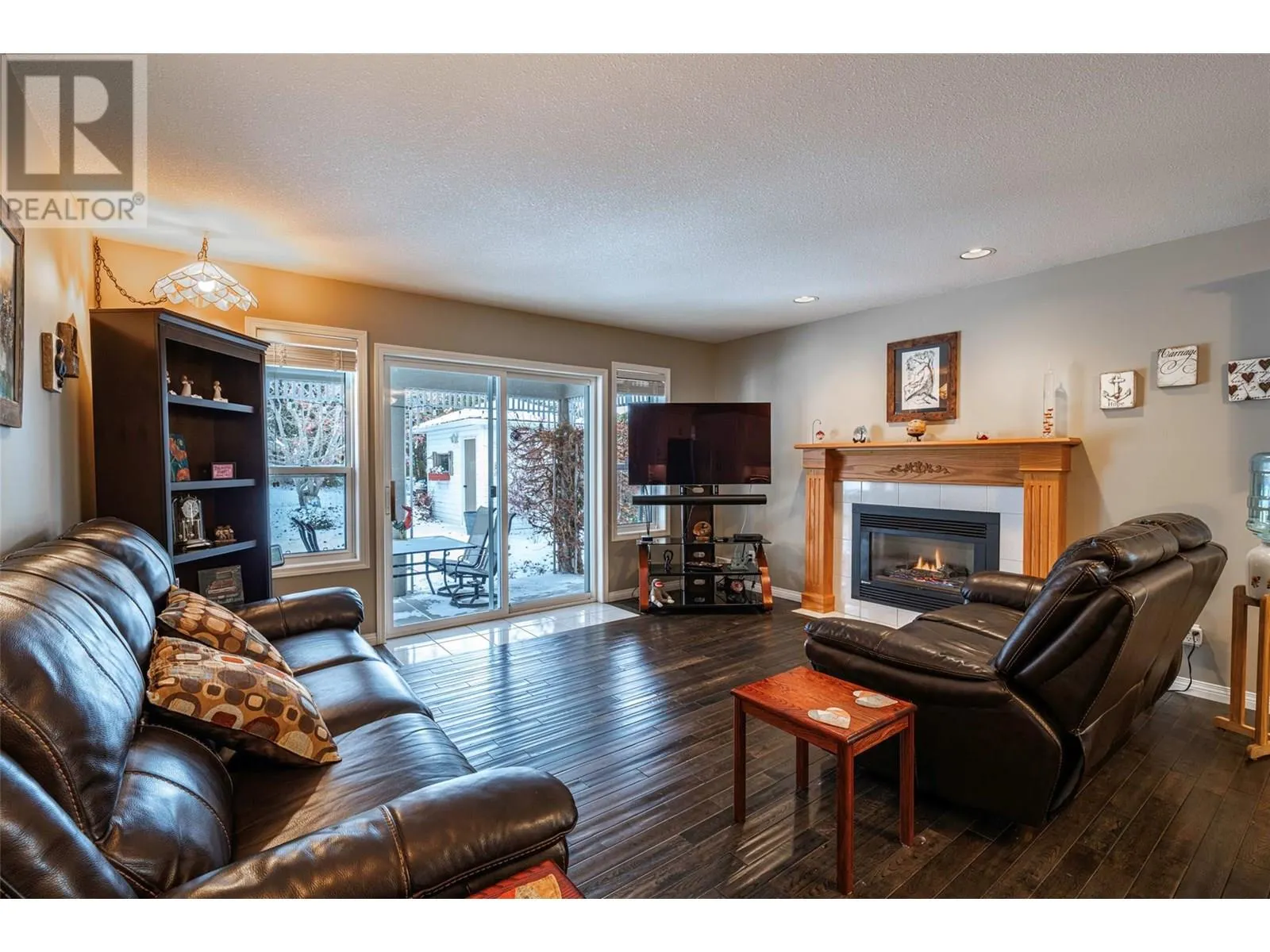 6769 Foothills Drive