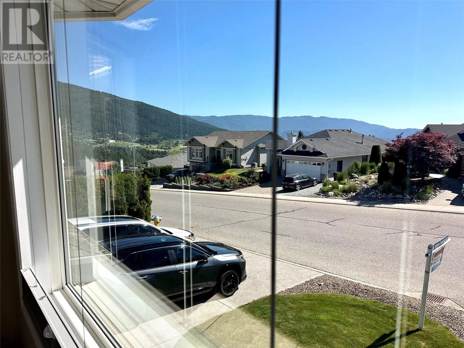 6769 Foothills Drive