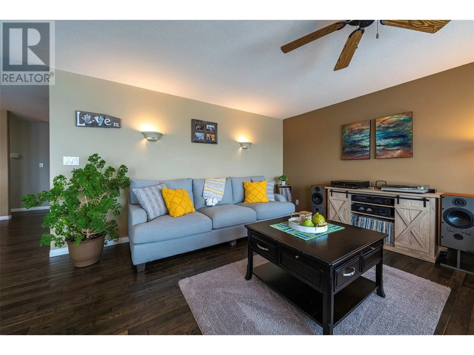 6769 Foothills Drive