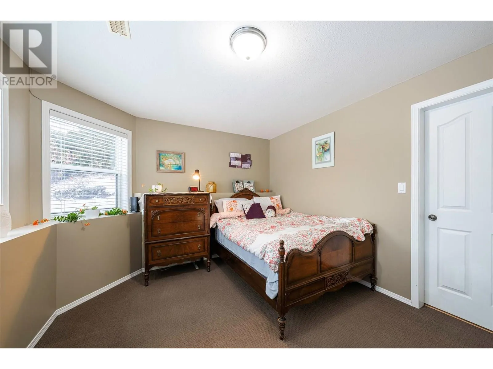 6769 Foothills Drive