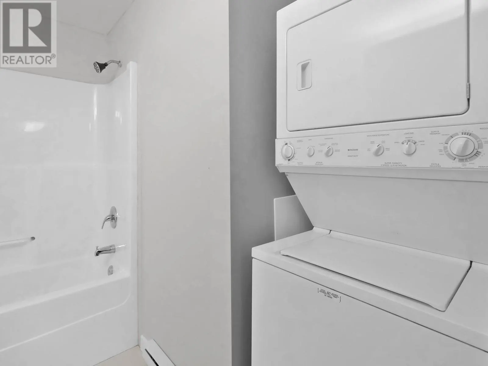 1479 Glenmore Road N Unit# 302