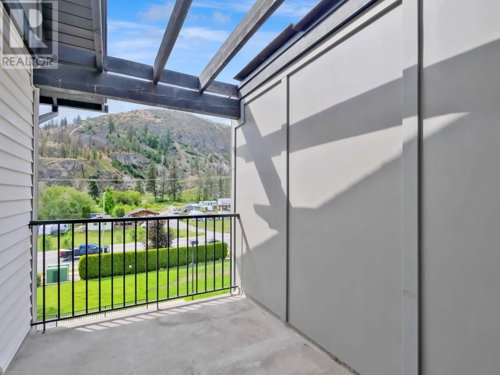 1479 Glenmore Road N Unit# 302