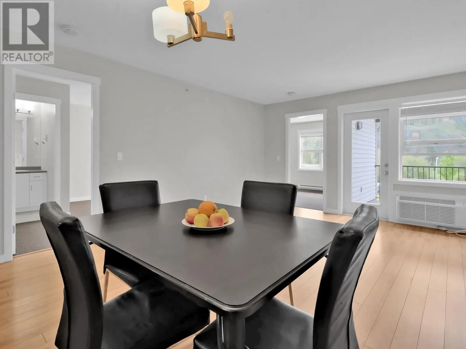 1479 Glenmore Road N Unit# 302
