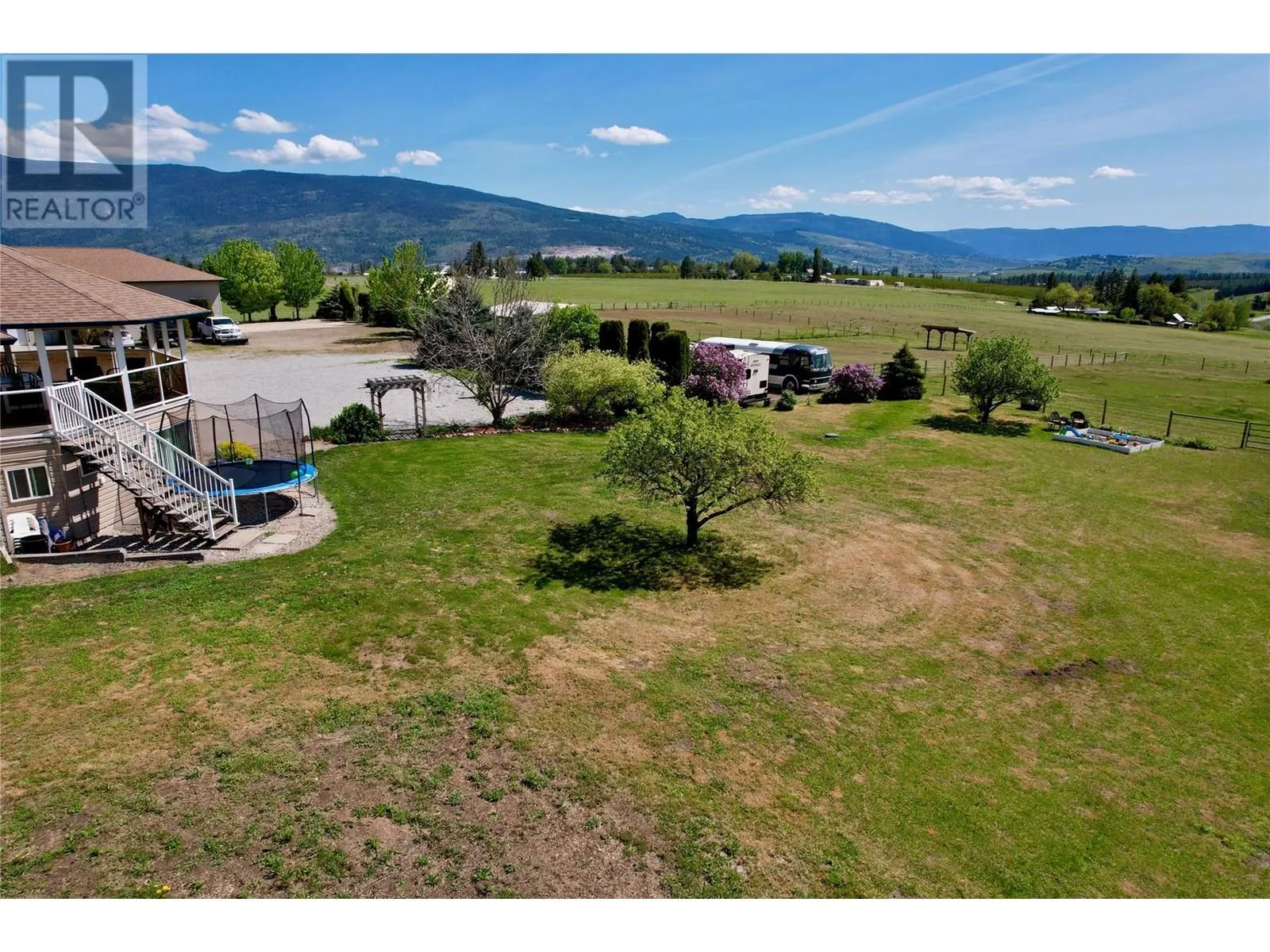 4767 Grandview Flats N Road