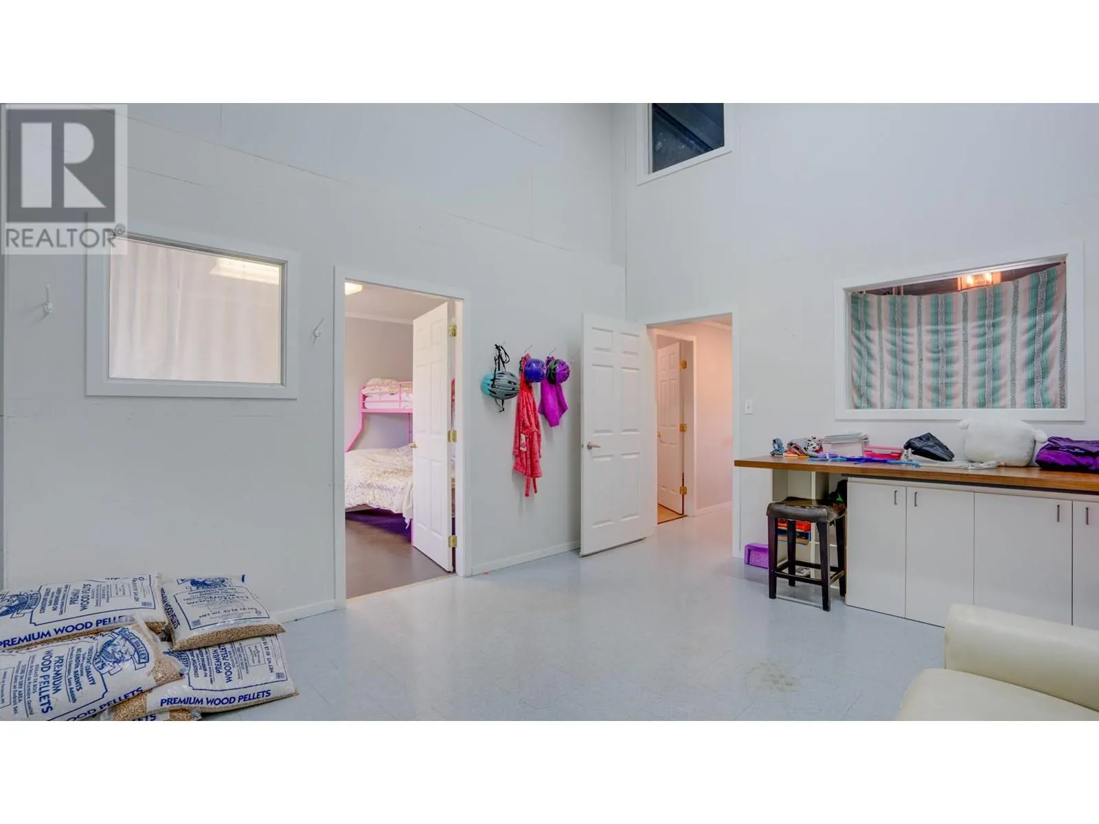 4767 Grandview Flats N Road