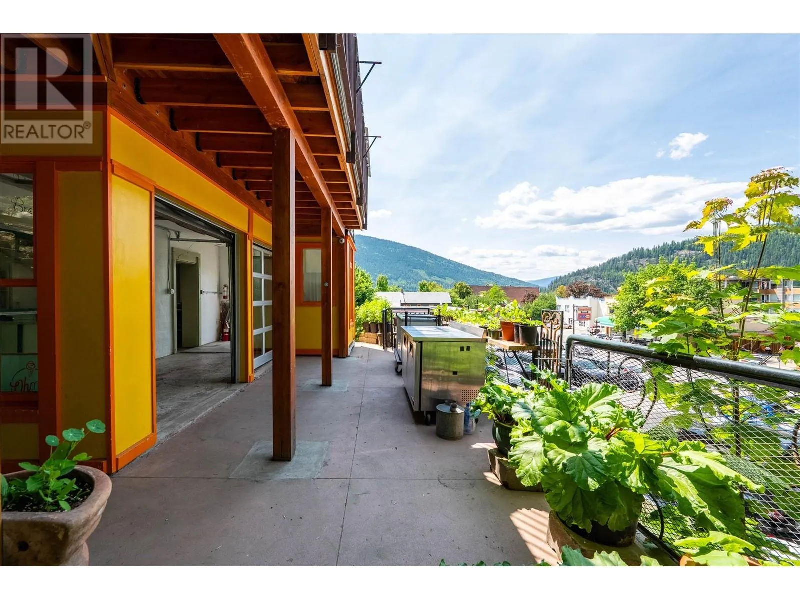 512 Hendryx Street
