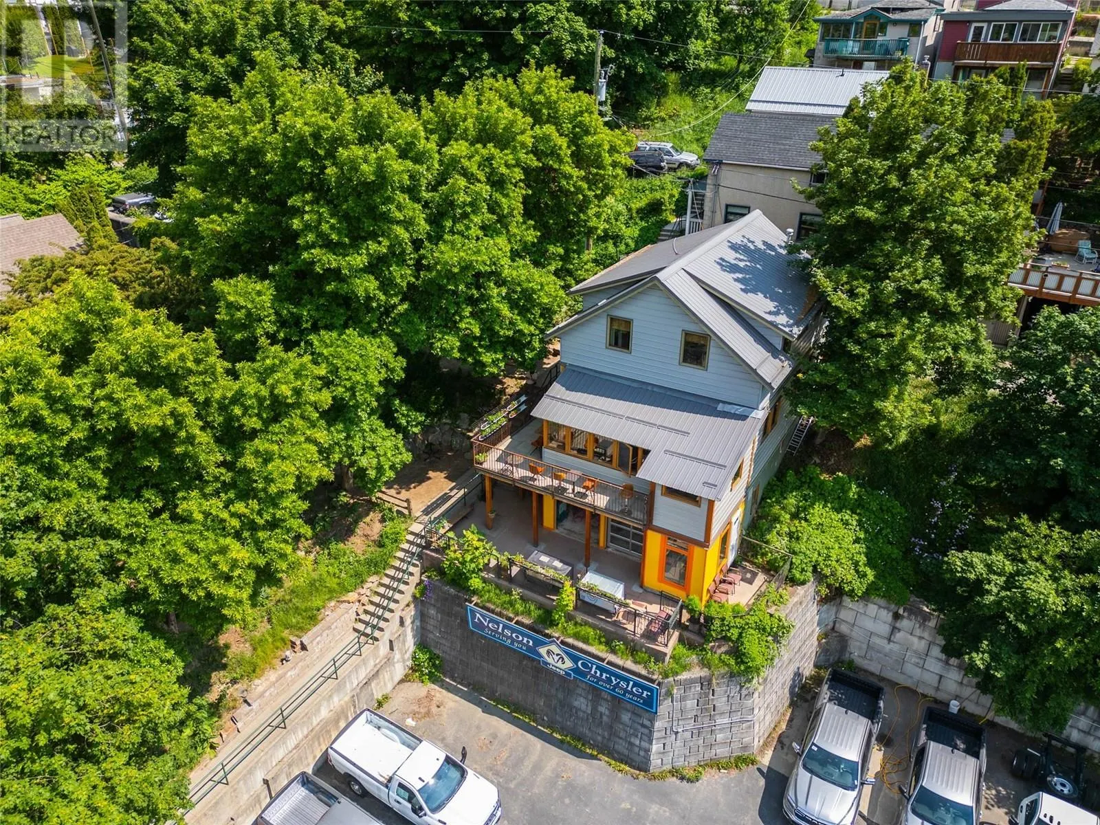 512 Hendryx Street