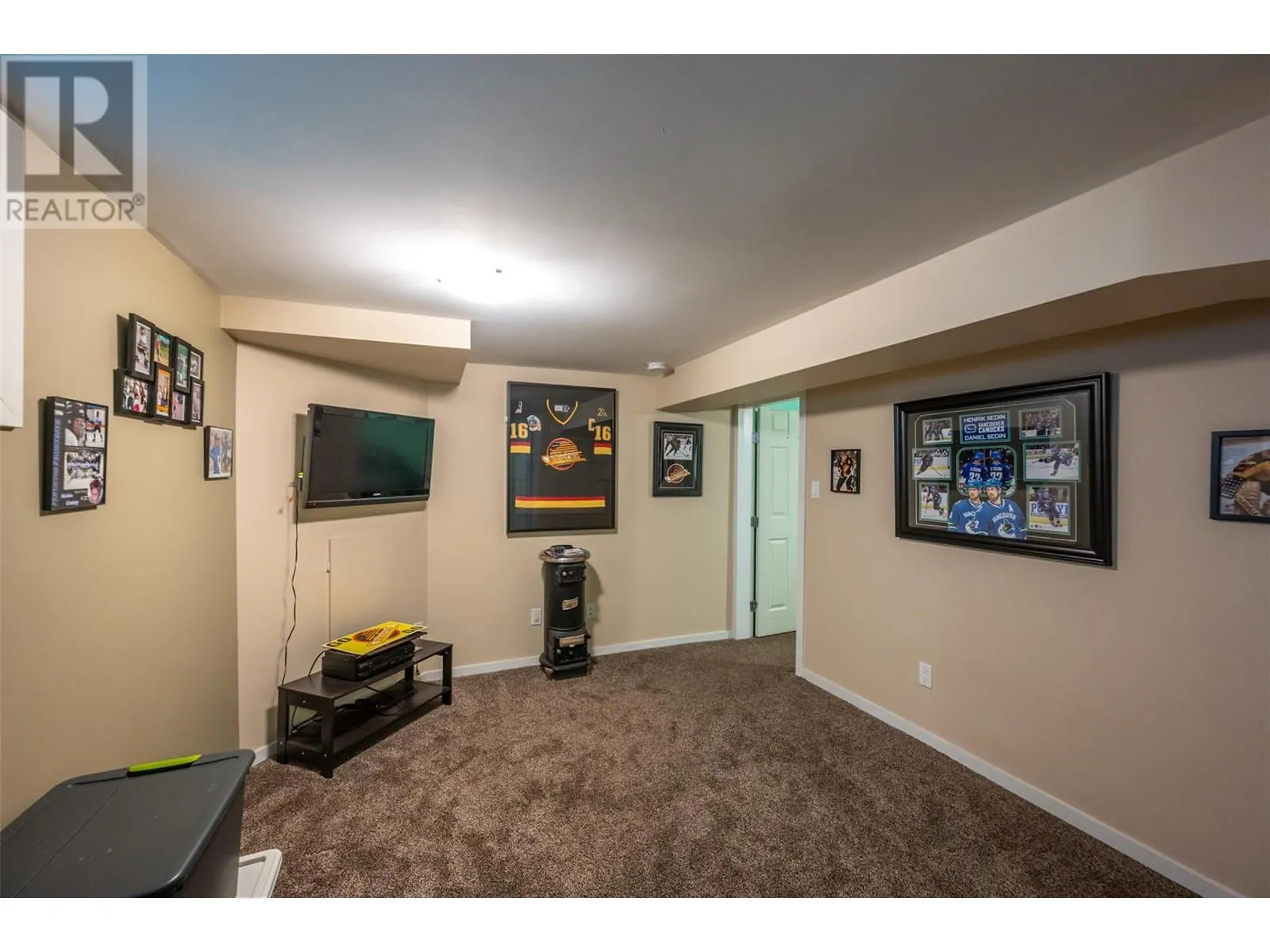 480 Orchard Avenue