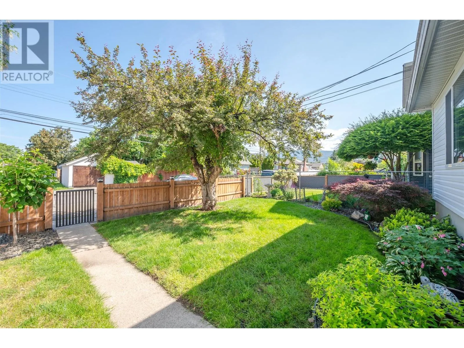 480 Orchard Avenue