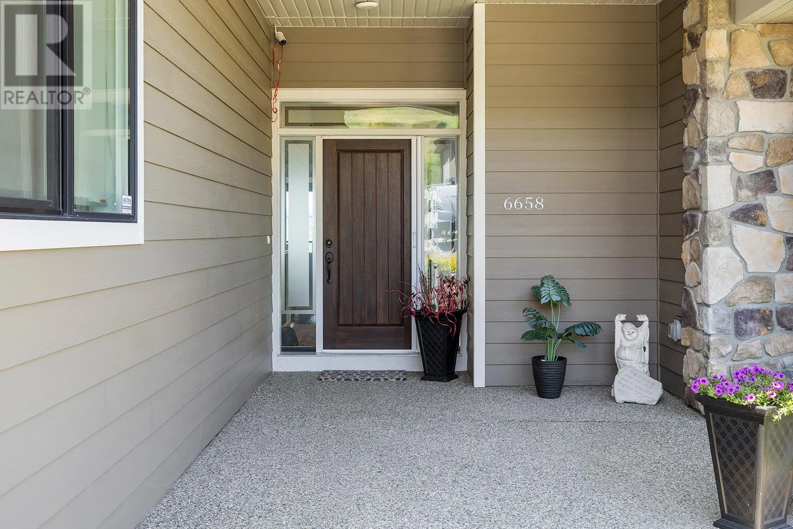 6658 Blackcomb Way