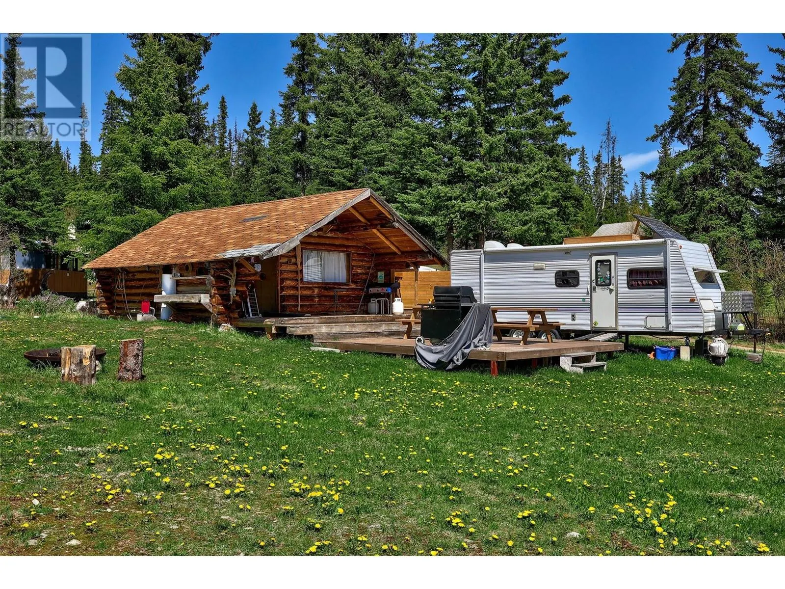9437 Dominic Lake FSR Road