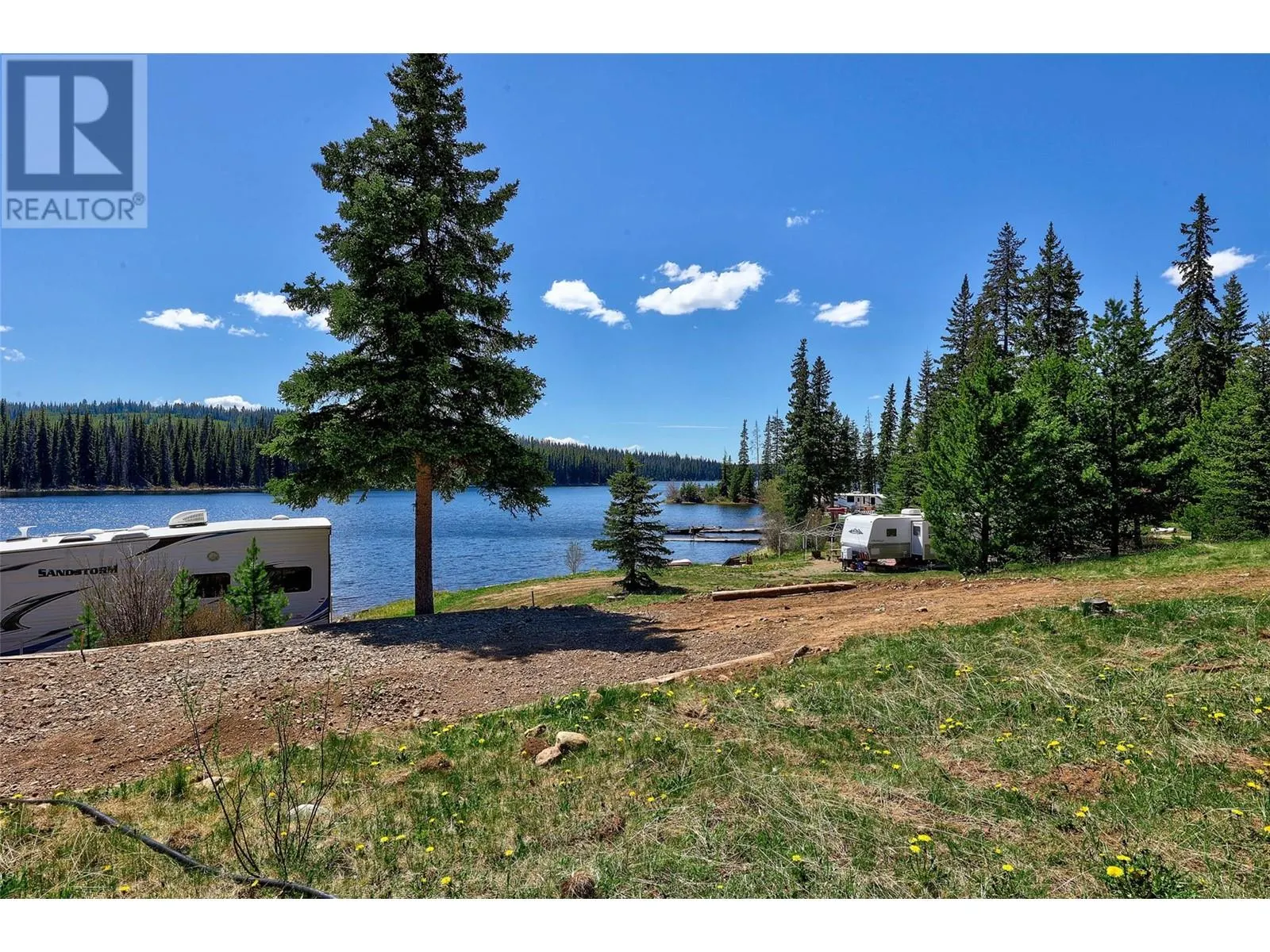9437 Dominic Lake FSR Road