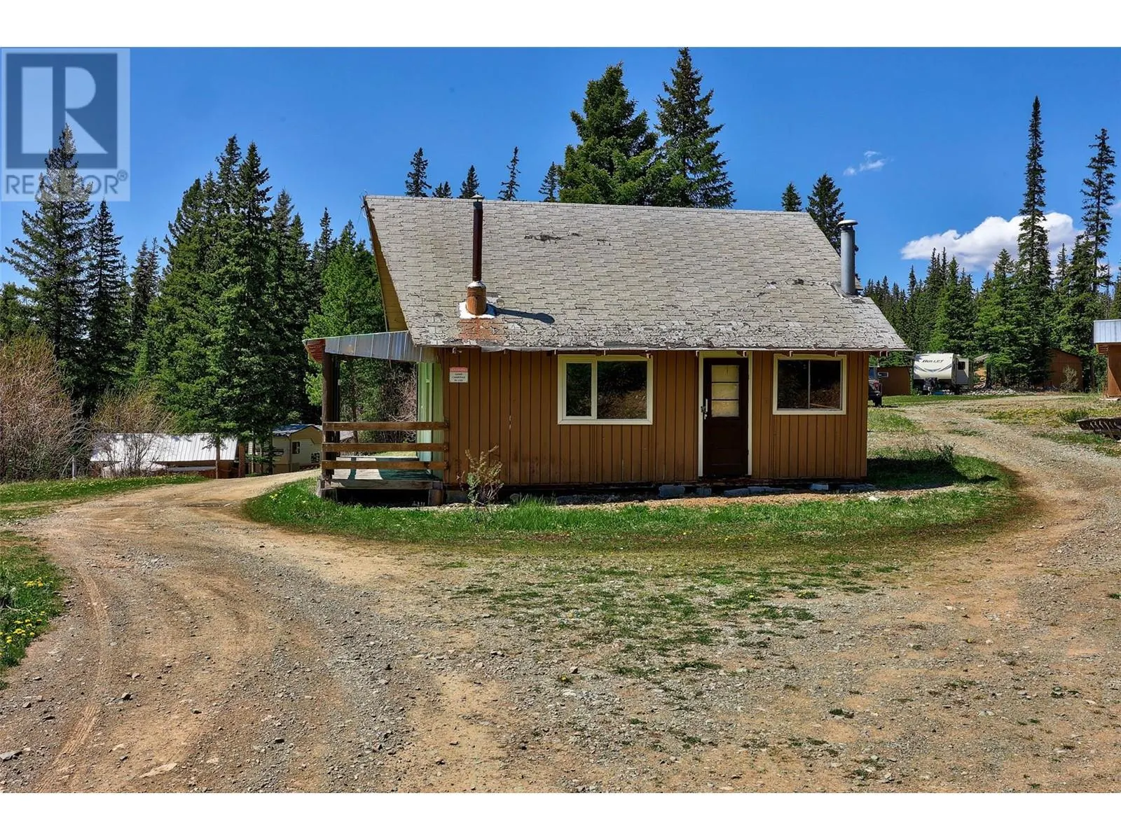 9437 Dominic Lake FSR Road