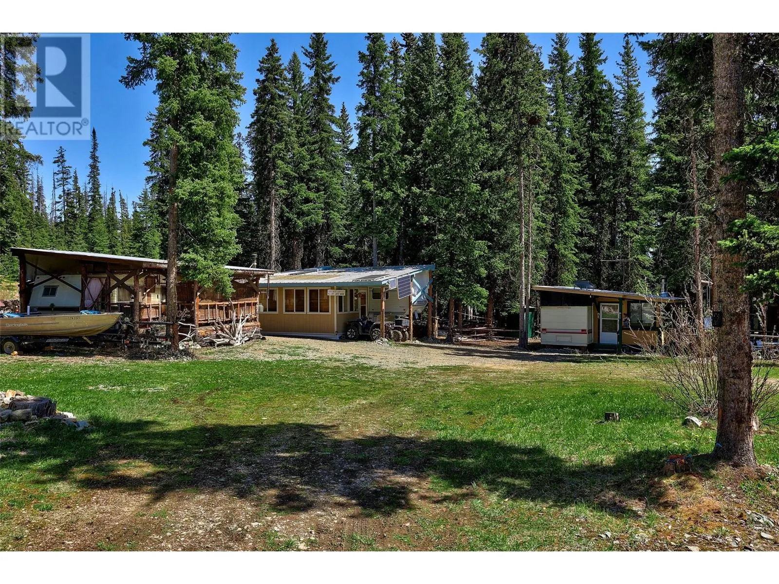 9437 Dominic Lake FSR Road