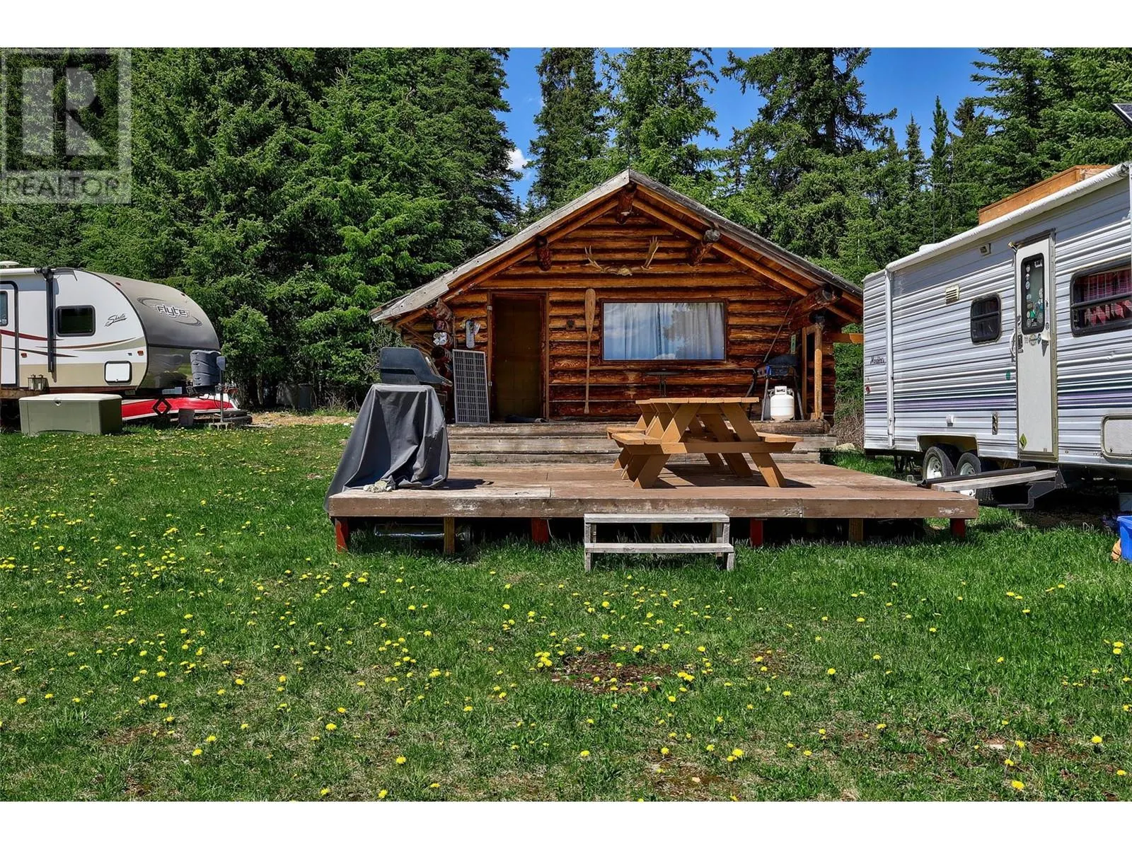 9437 Dominic Lake FSR Road