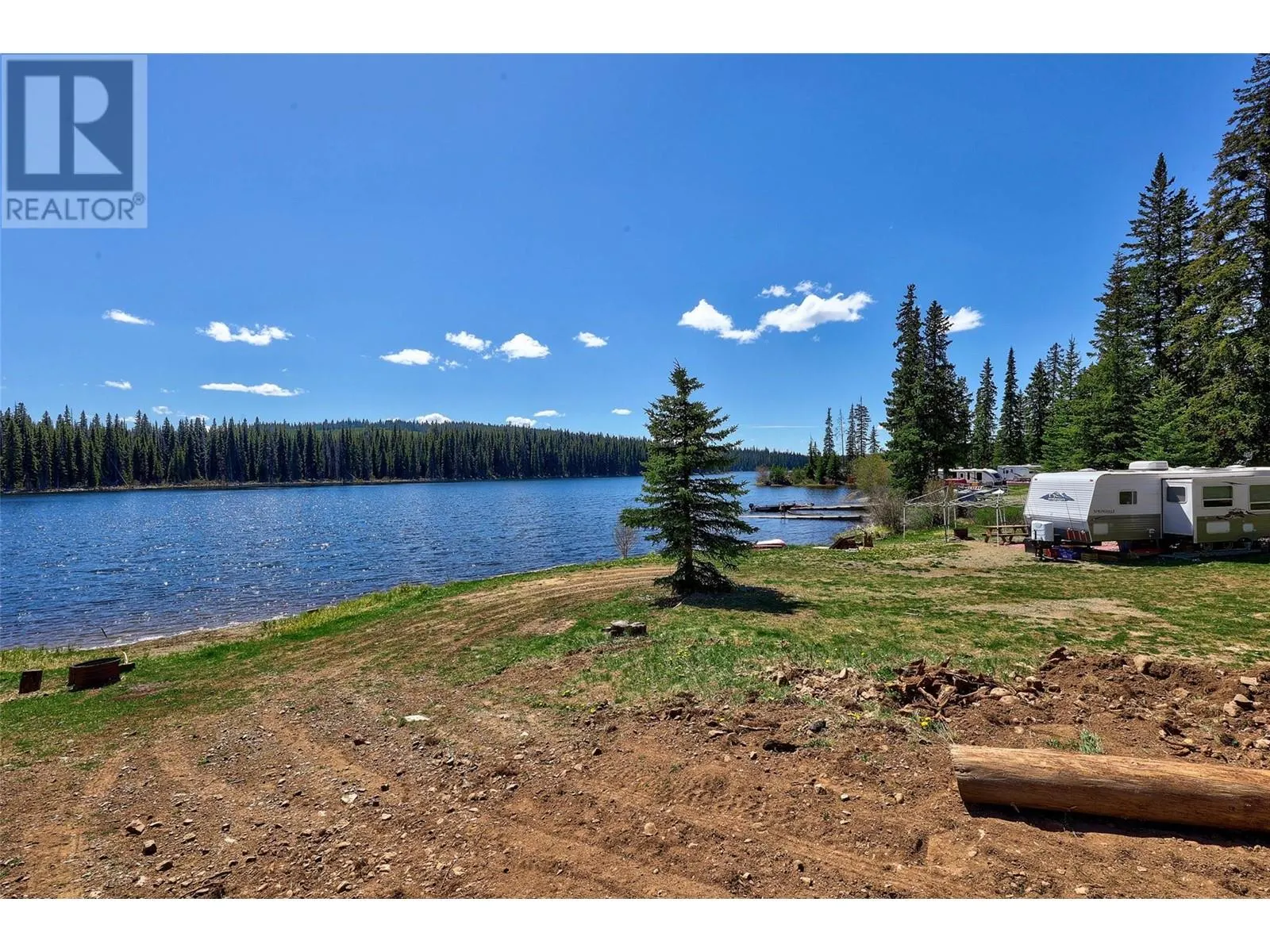 9437 Dominic Lake FSR Road