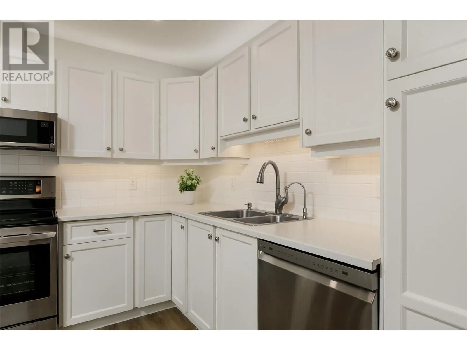 489 Highway 33 W Unit# 103