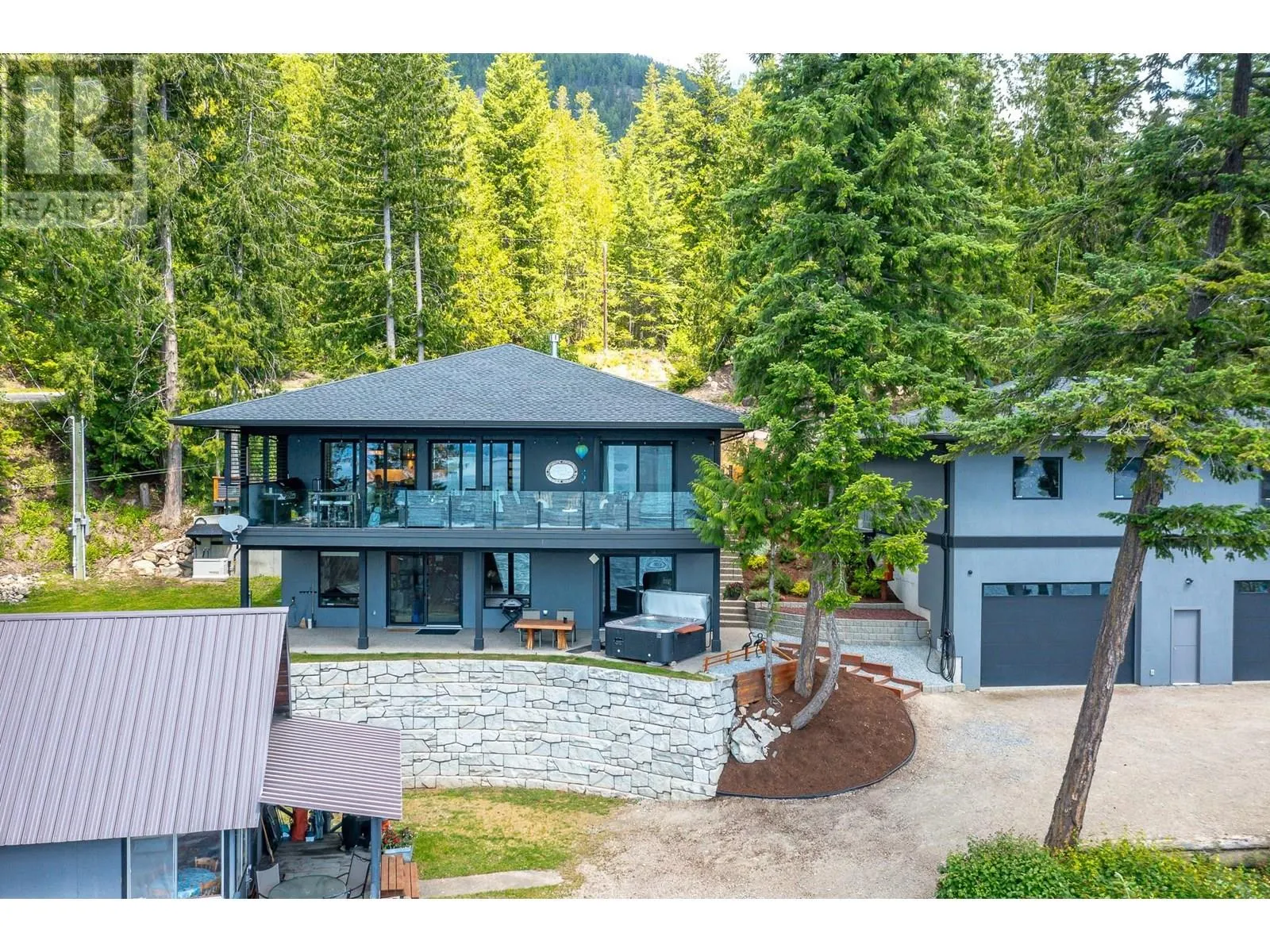 5846 Sunnybrae-Canoe Point Road