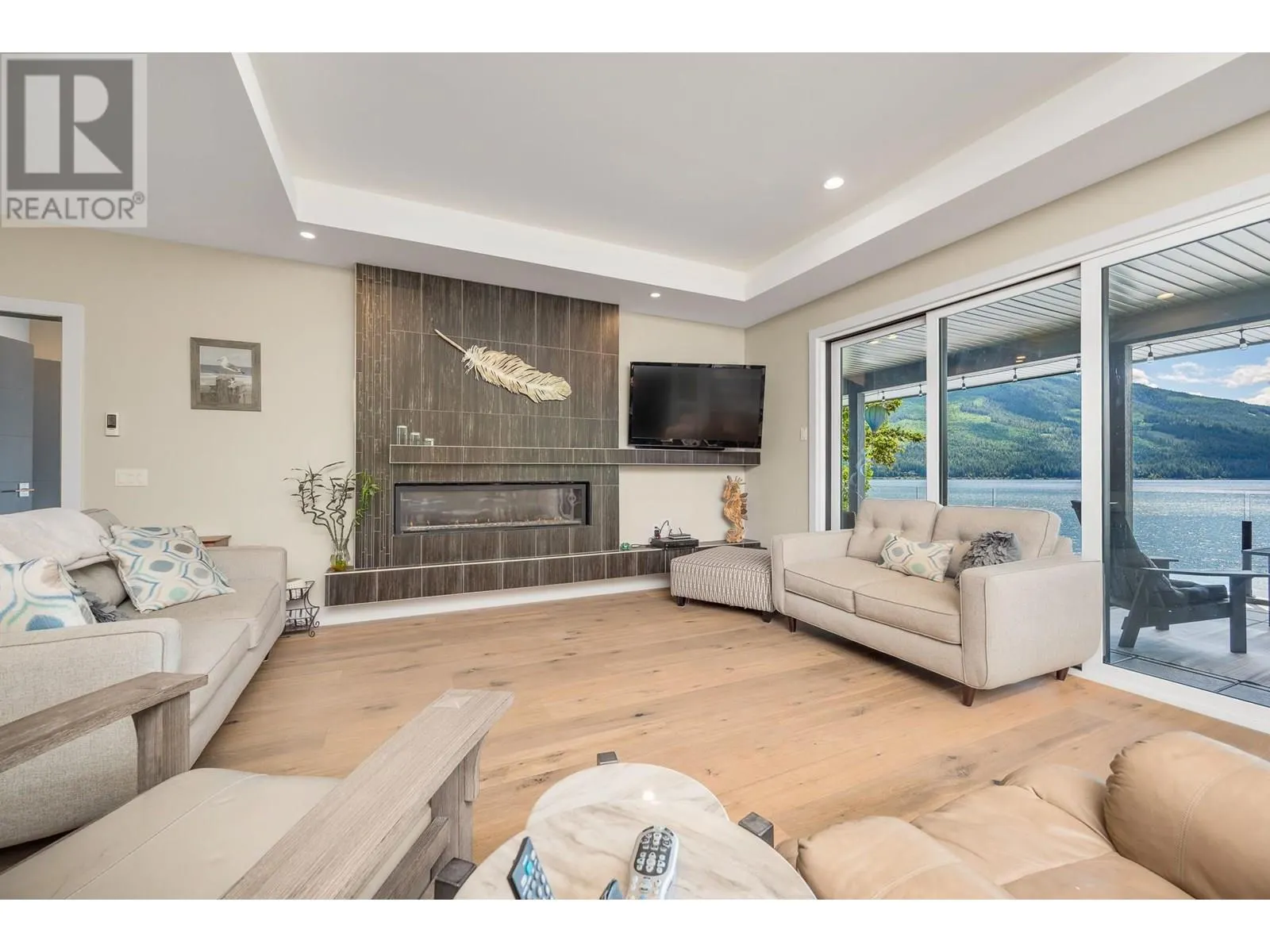 5846 Sunnybrae-Canoe Point Road
