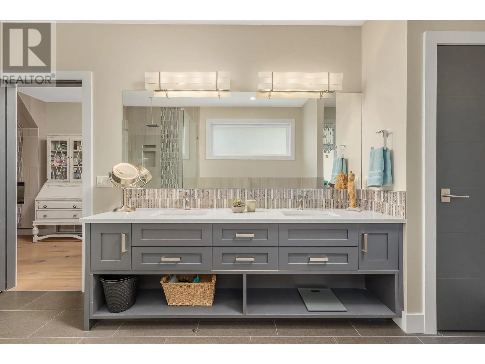 5846 Sunnybrae-Canoe Point Road