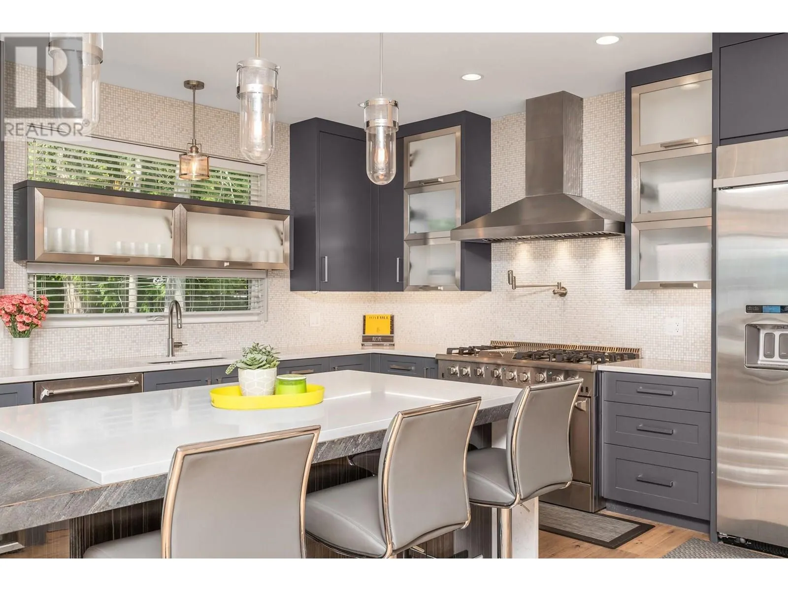 5846 Sunnybrae-Canoe Point Road