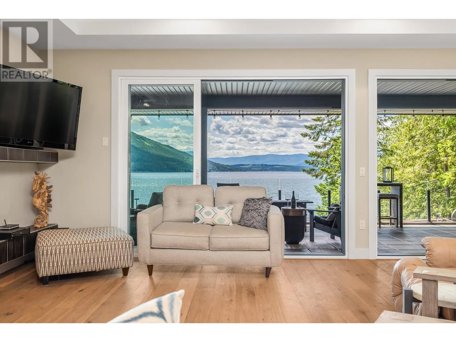 5846 Sunnybrae-Canoe Point Road