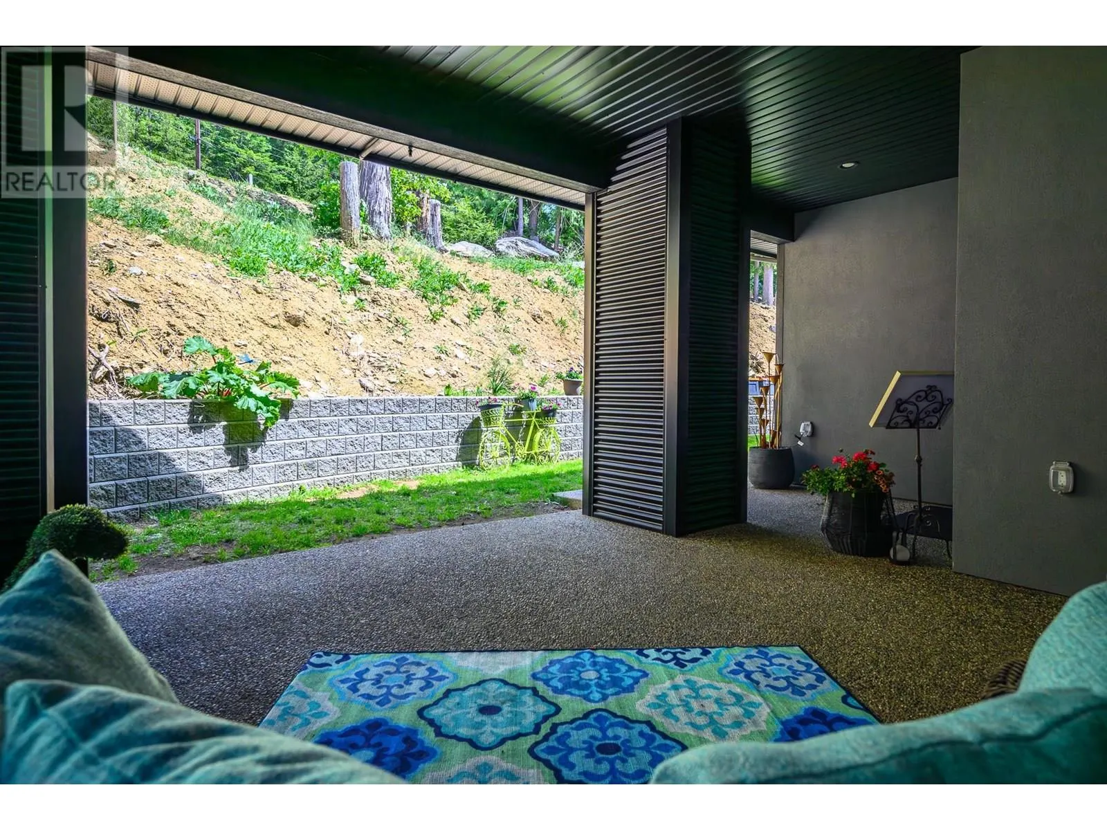 5846 Sunnybrae-Canoe Point Road
