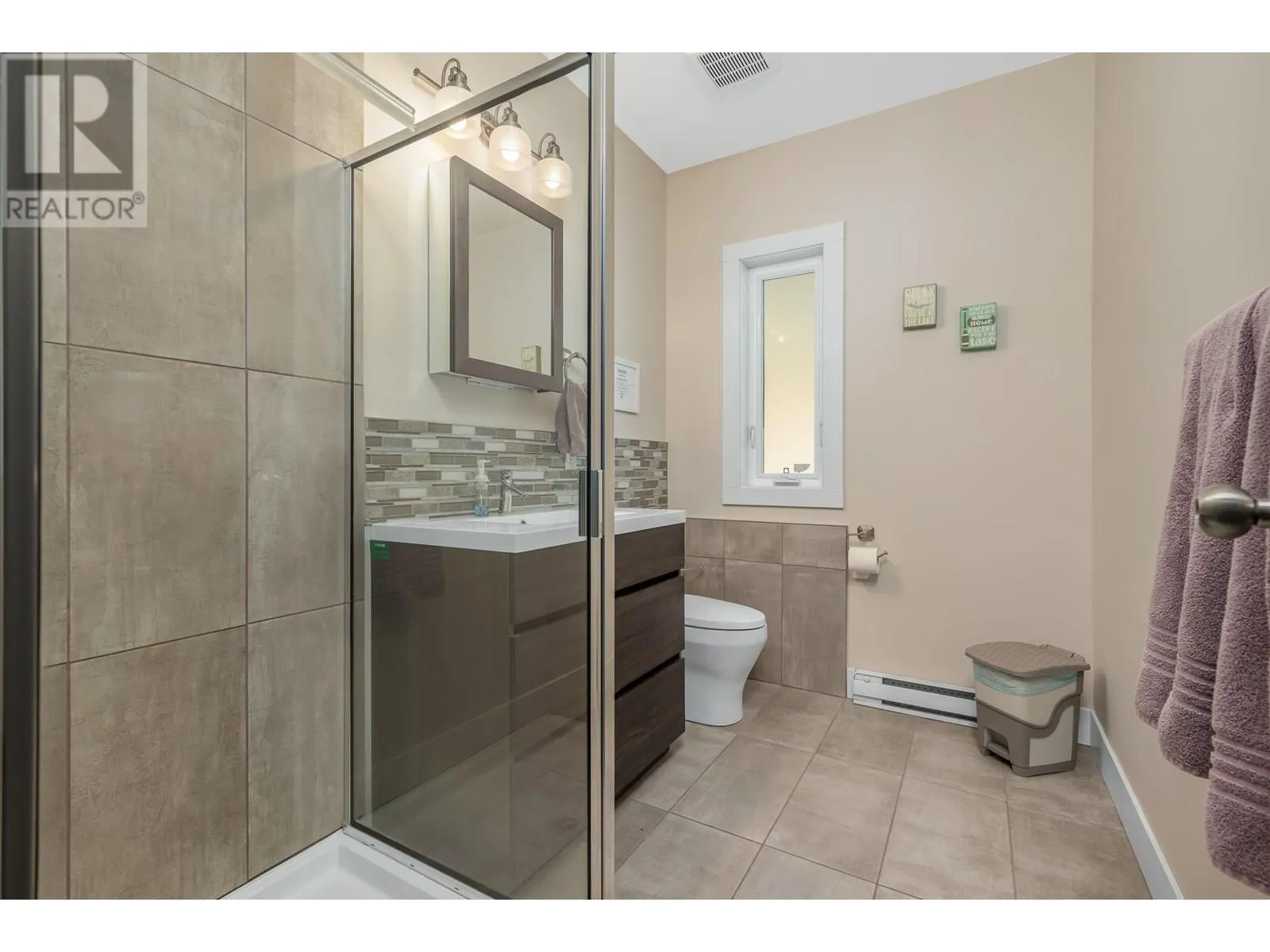 5846 Sunnybrae-Canoe Point Road