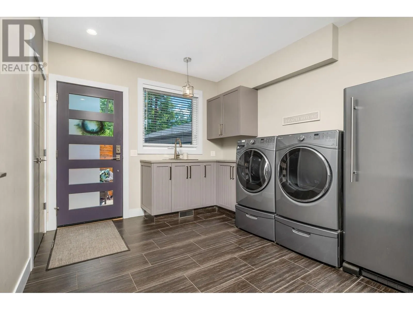 5846 Sunnybrae-Canoe Point Road