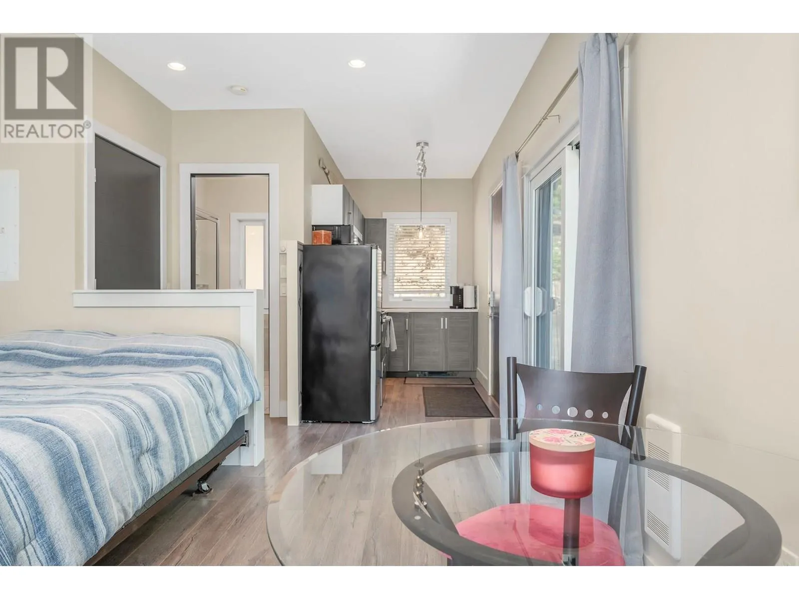 5846 Sunnybrae-Canoe Point Road