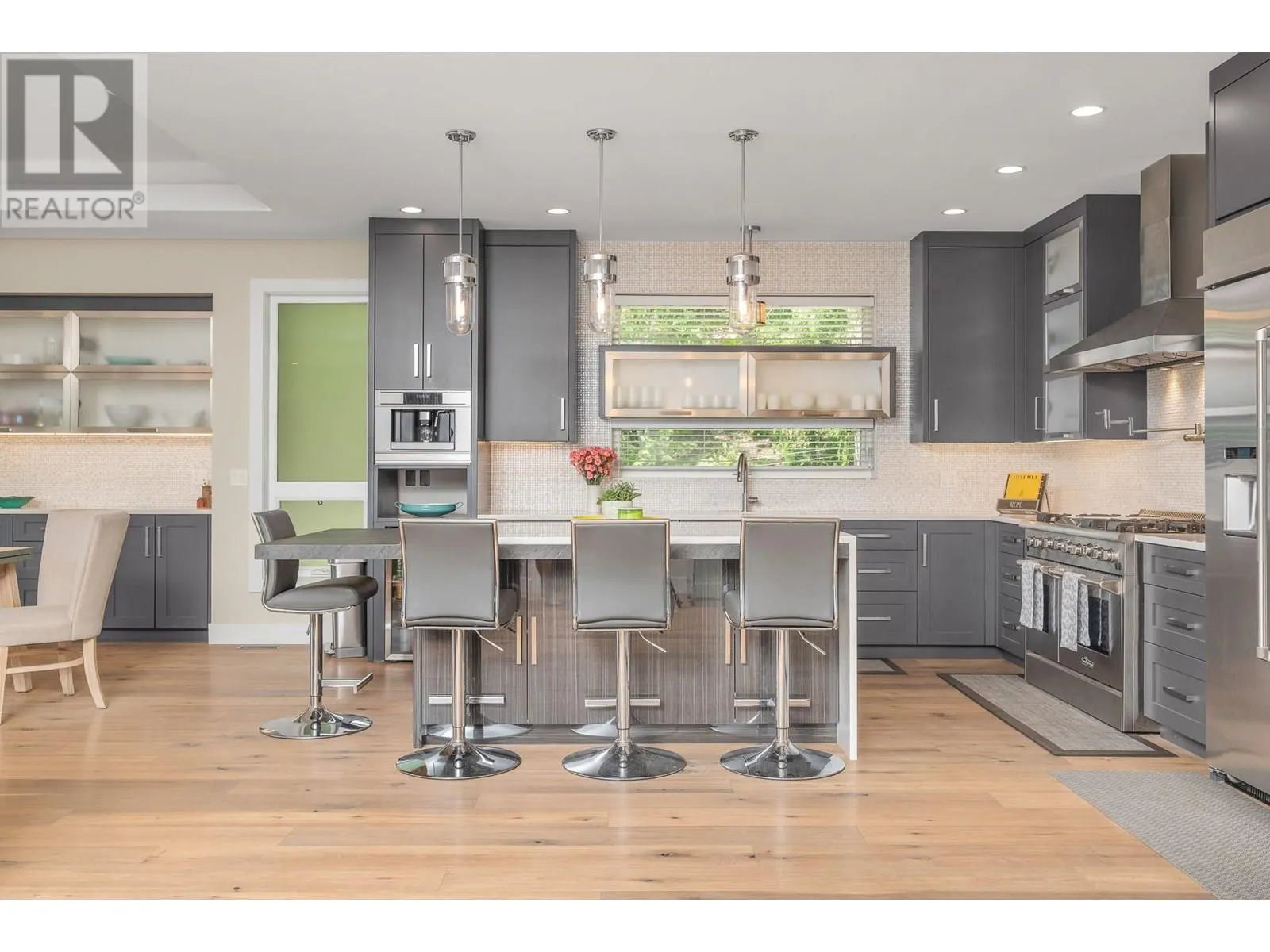 5846 Sunnybrae-Canoe Point Road