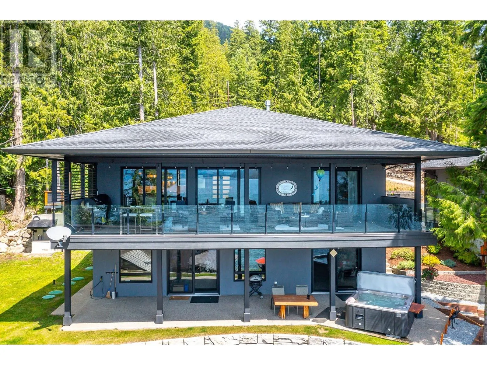 5846 Sunnybrae-Canoe Point Road