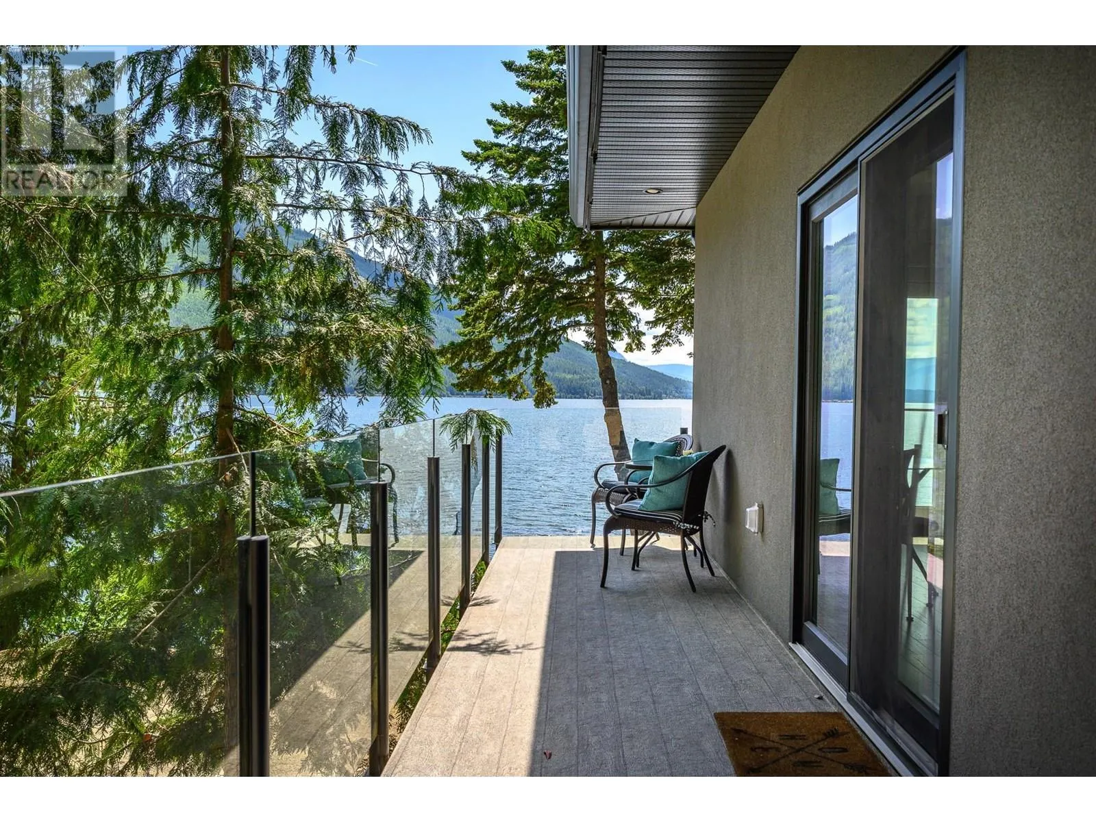 5846 Sunnybrae-Canoe Point Road