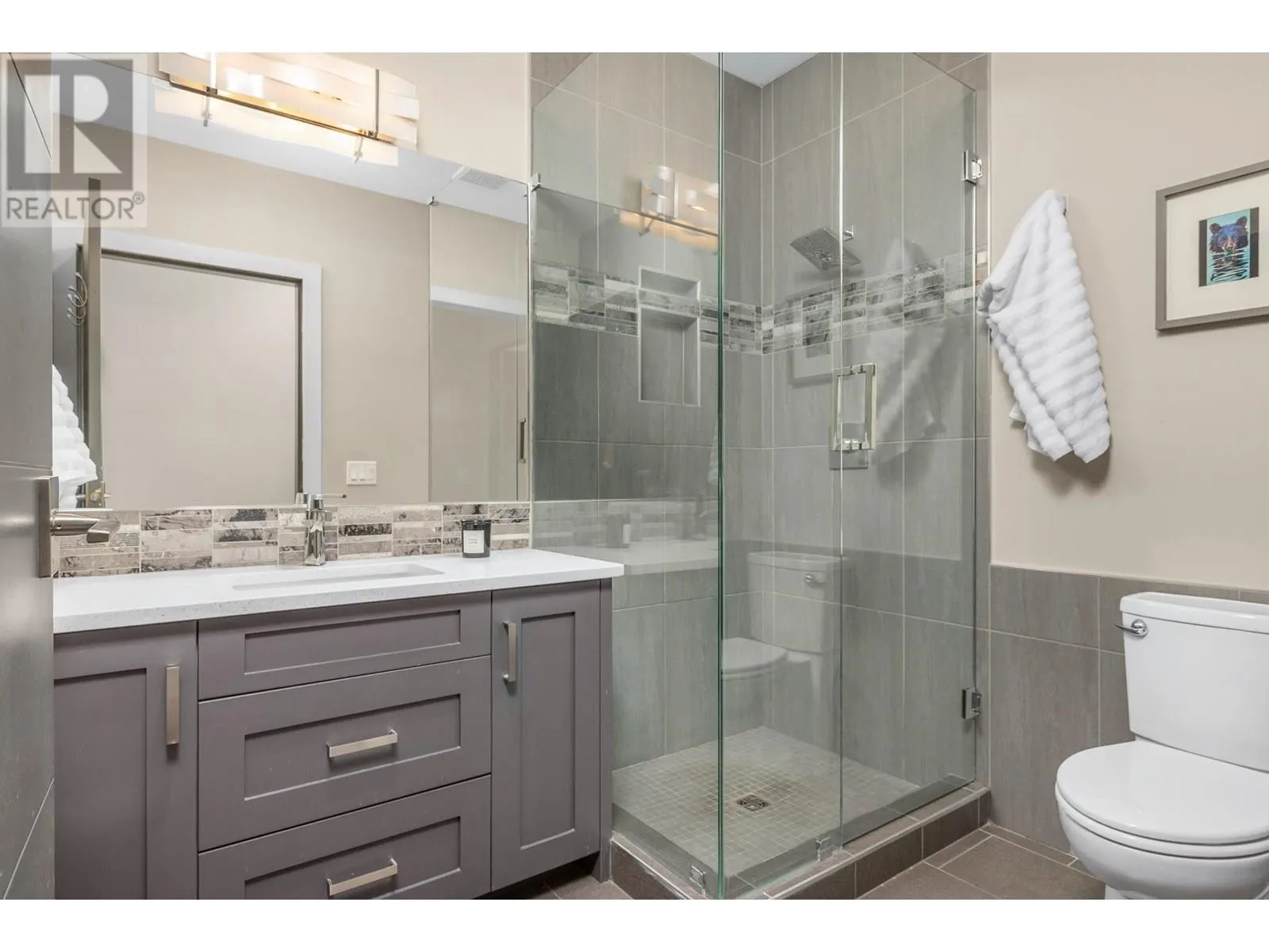 5846 Sunnybrae-Canoe Point Road