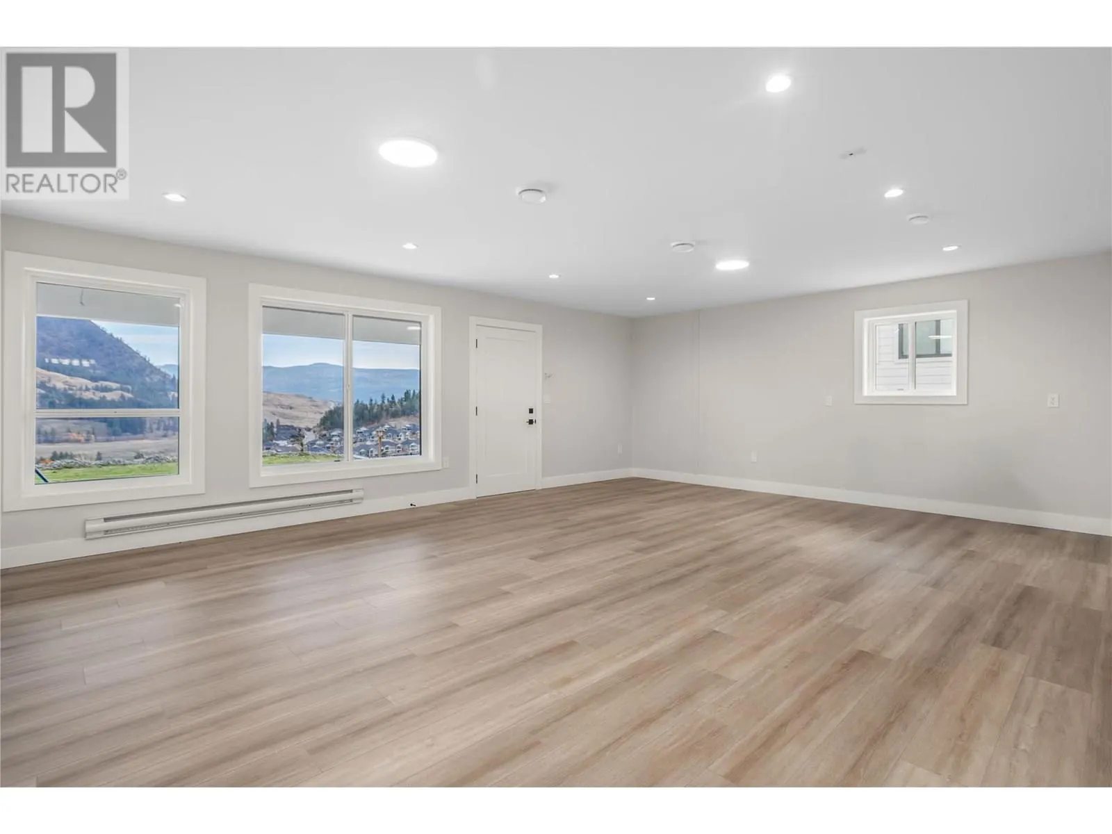 647 Carnoustie Drive