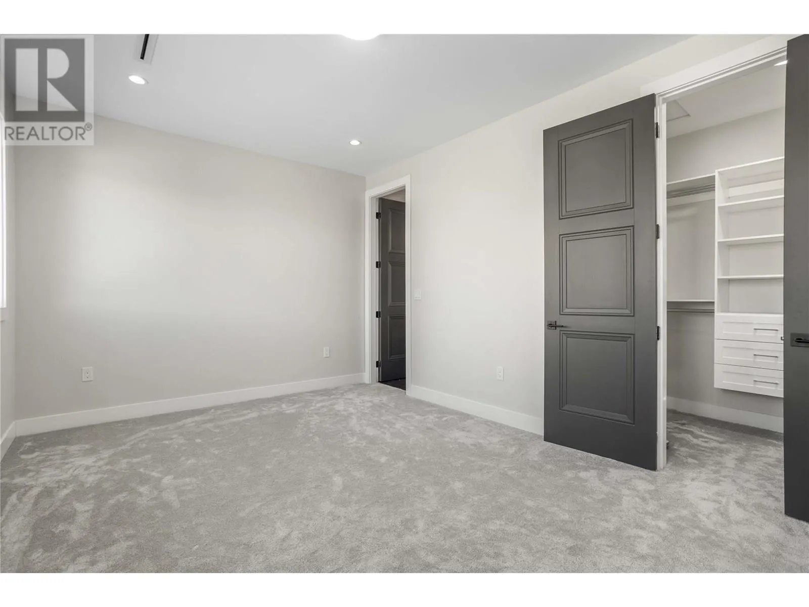 647 Carnoustie Drive